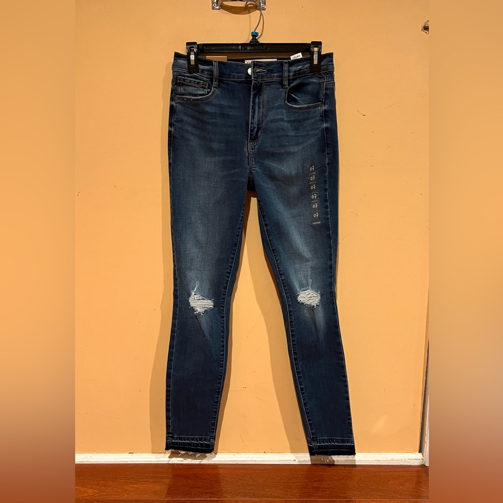 NWT Garage distressed high rise, jegging Size7
